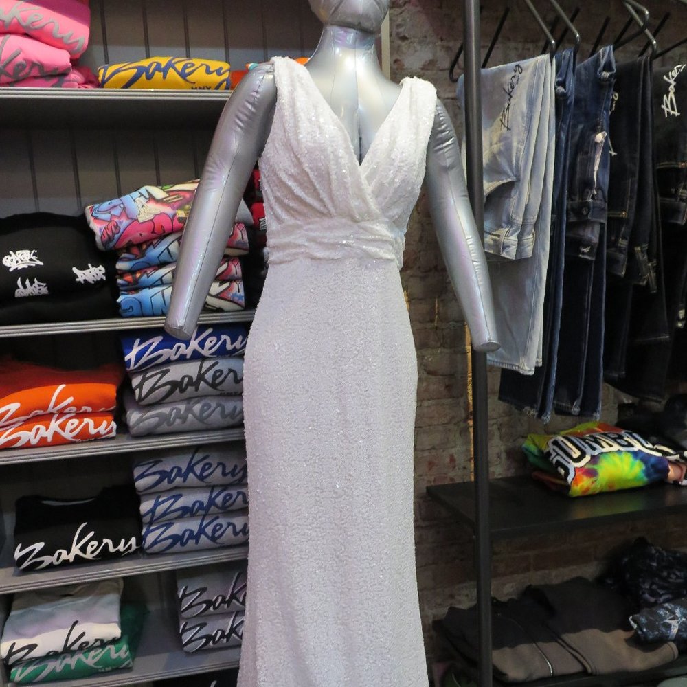 Badgley Mischka White Sequin Gown Sz 2